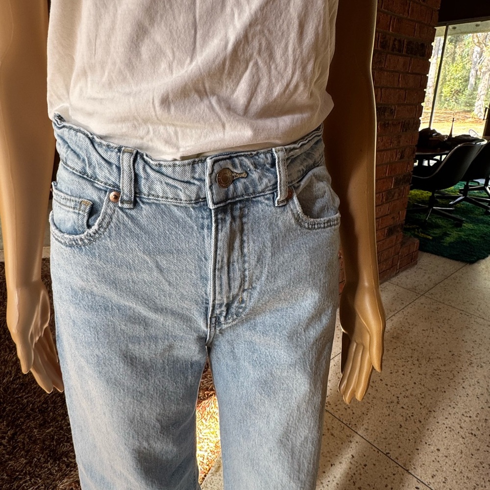 H&M High Rise Jeans - Picture 3 of 8